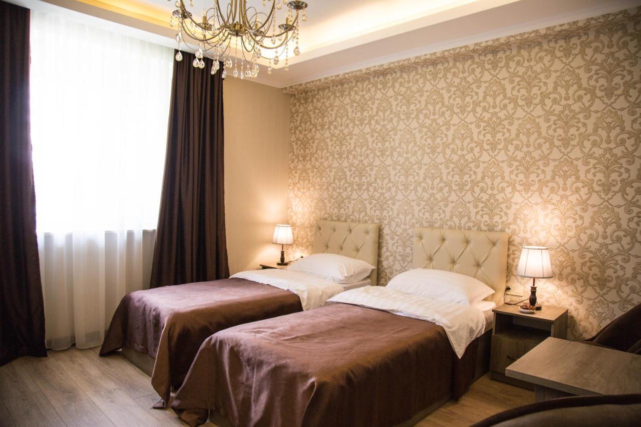 De'Mar Hotel Bichkek Extérieur photo